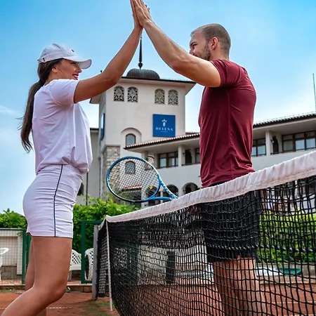 Helena Sands Sluneční pobřeží