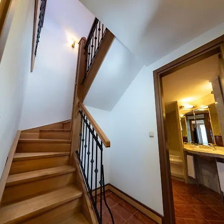 хелена сендс 5*