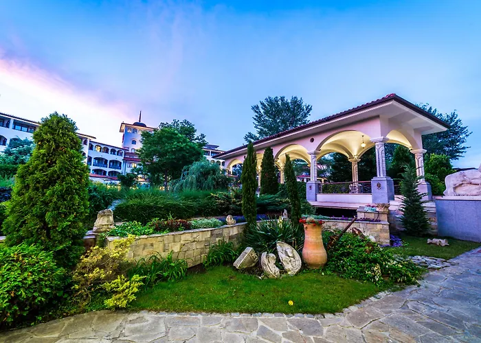 Helena Sands リゾート サニービーチ