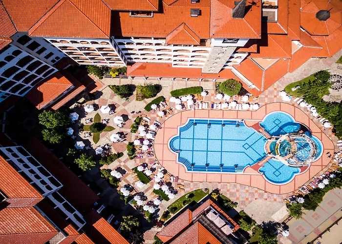 Helena Sands リゾート